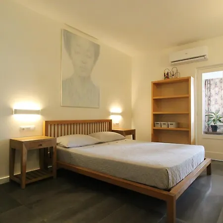 Z&a - Spacious Apartment, Close To The Strip Apartment