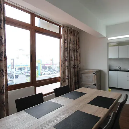 Z&a - Spacious Apartment, Close To The Strip Albufeira