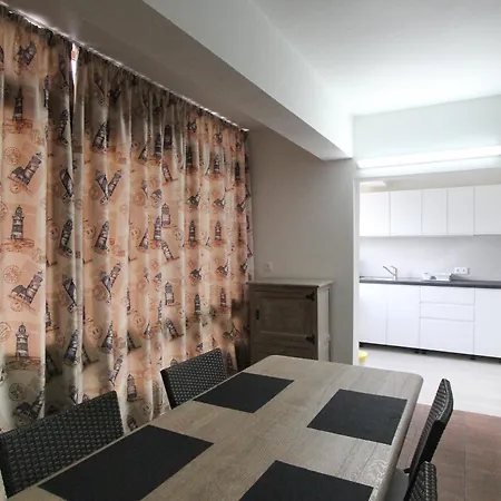 Z&a - Spacious Apartment, Close To The Strip Apartment *
