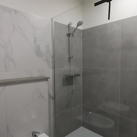 Z&a - Spacious Apartment, Close To The Strip Apartment Albufeira