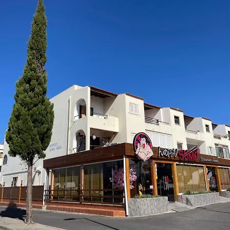 Z&a - Spacious Apartment, Close To The Strip Lejlighed